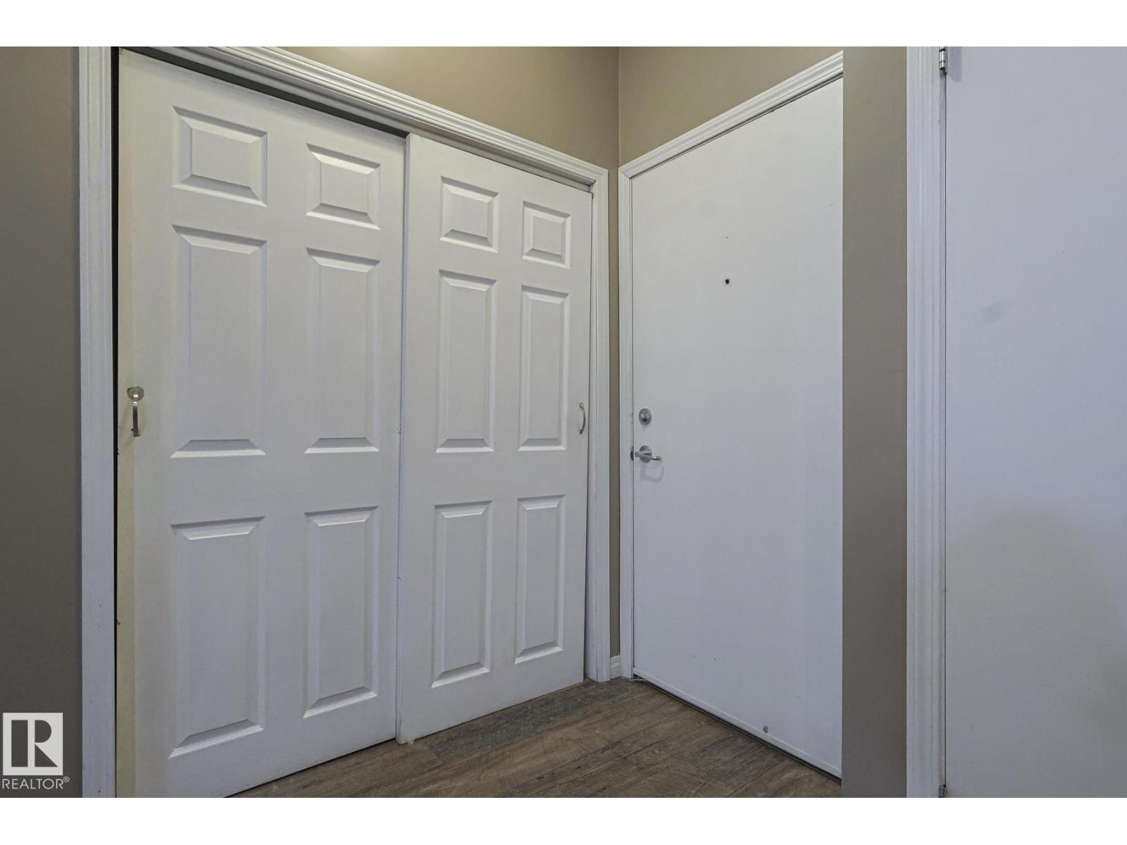 #101 4304 139 AV NW NW