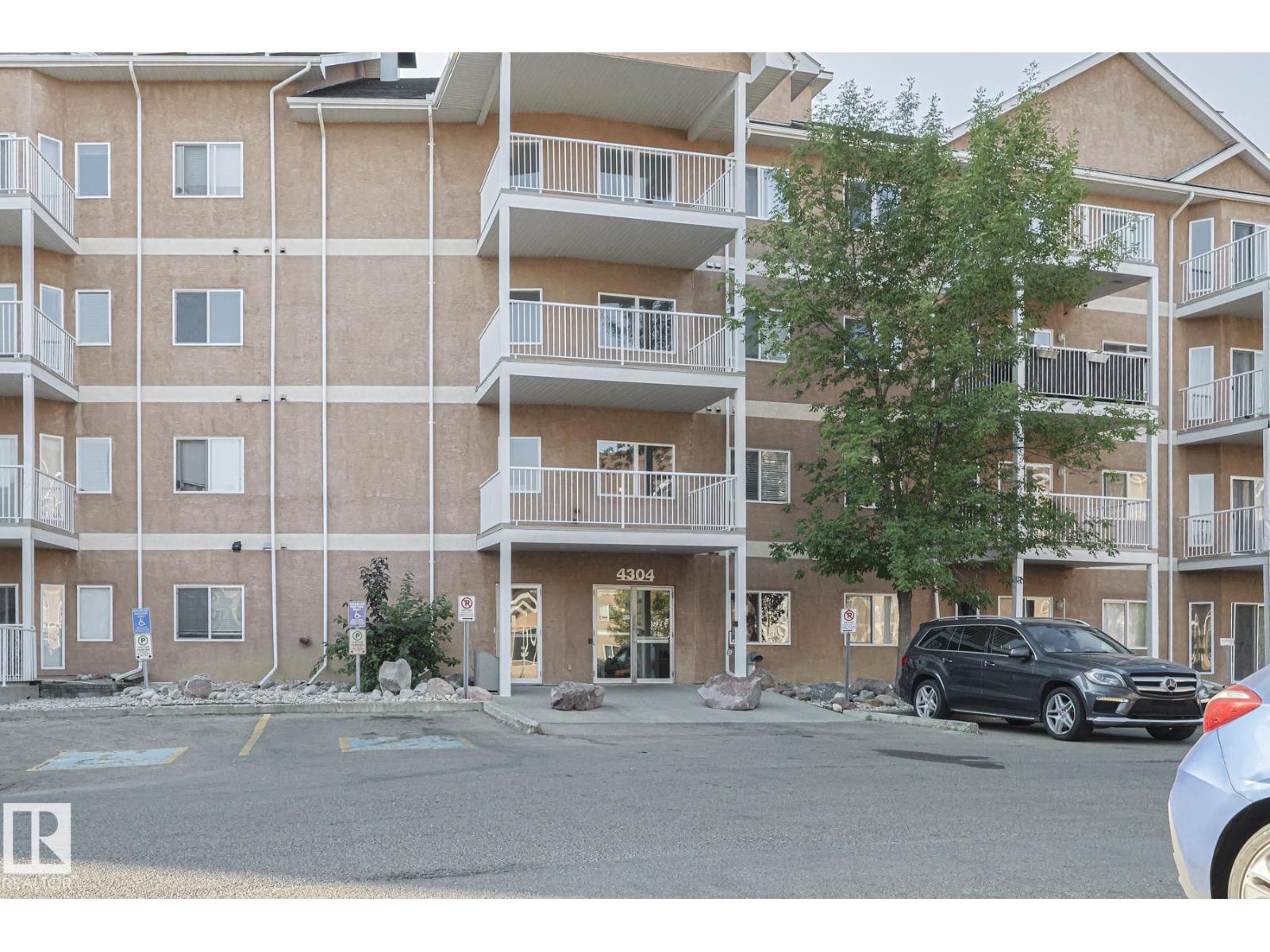 #101 4304 139 AV NW NW