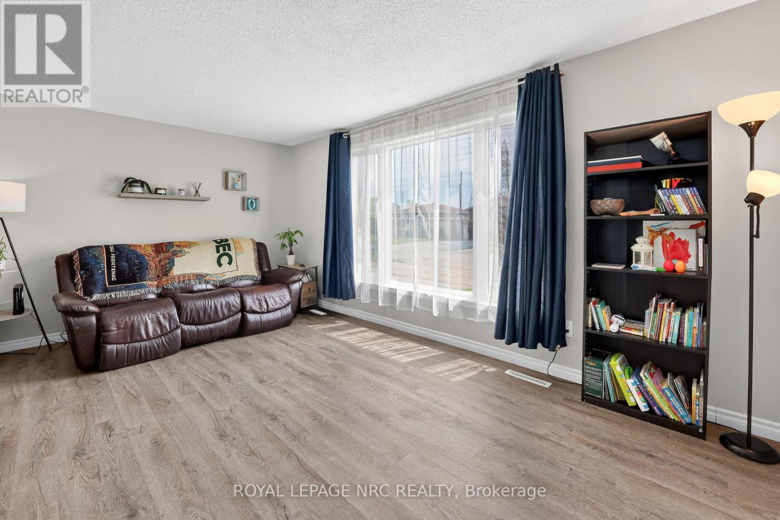 28 CHANTAL COURT