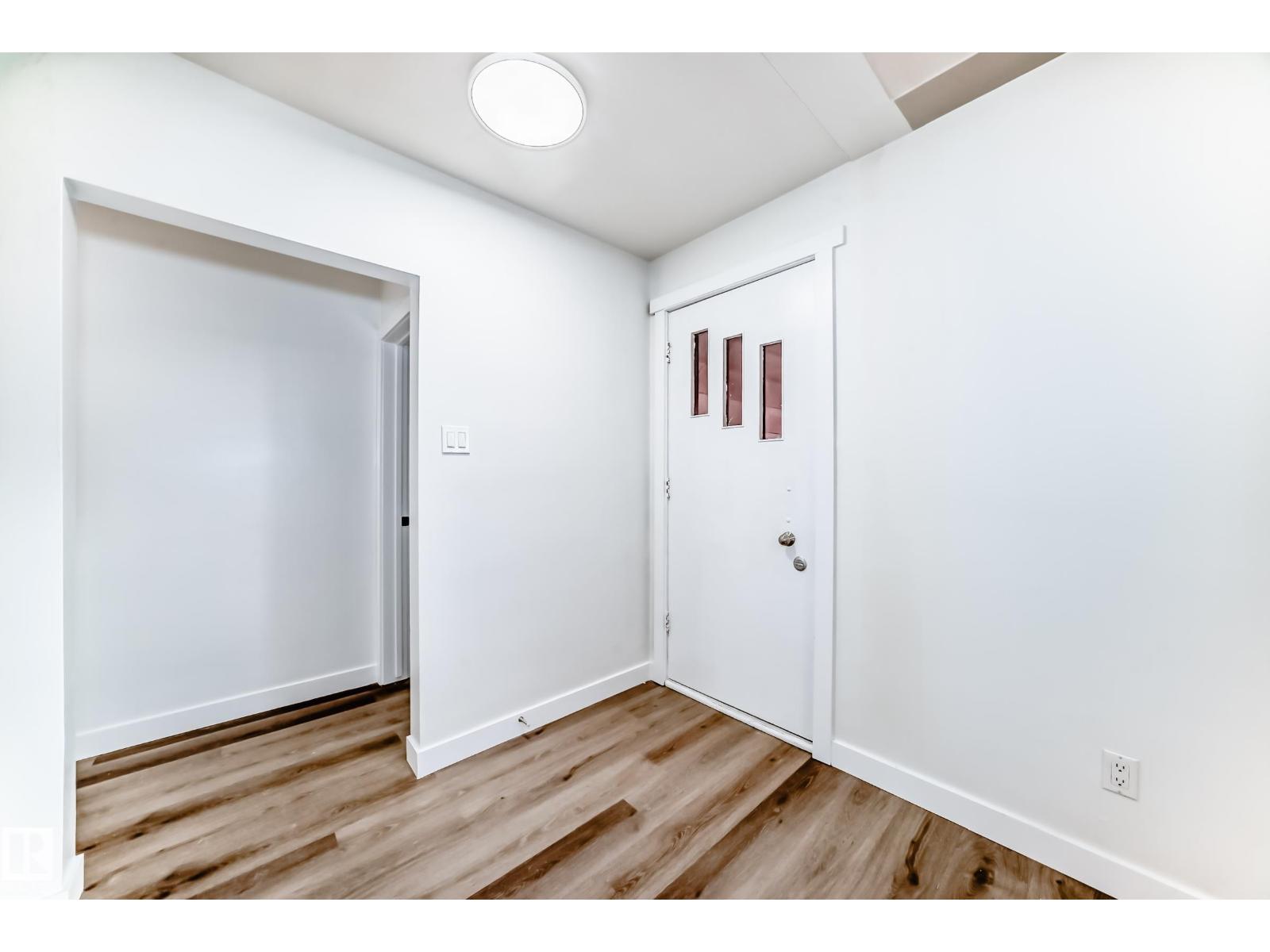 9126 152 St NW
