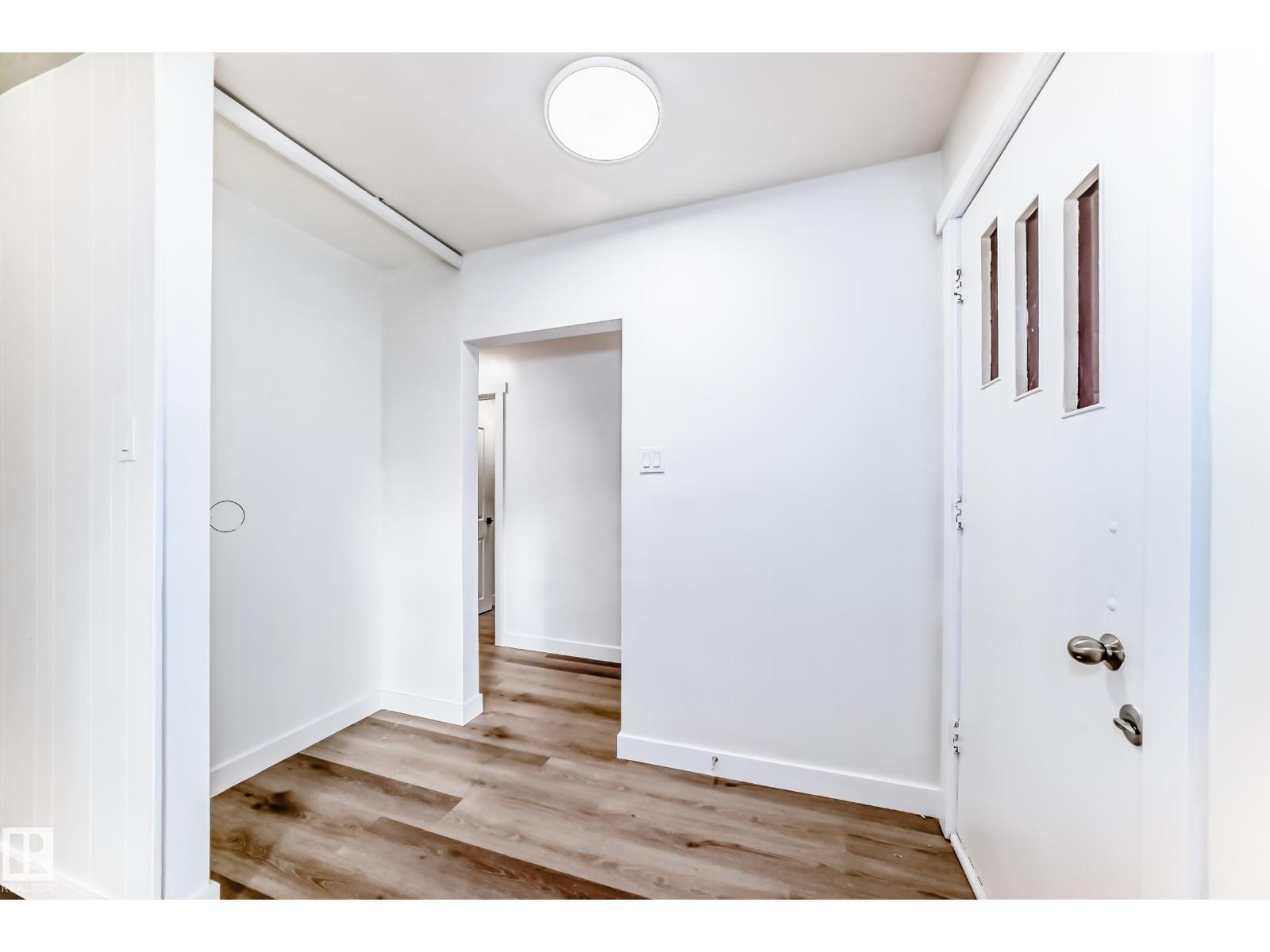 9126 152 St NW