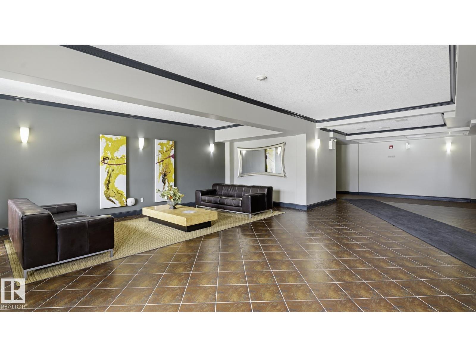 #208 14612 125 ST NW