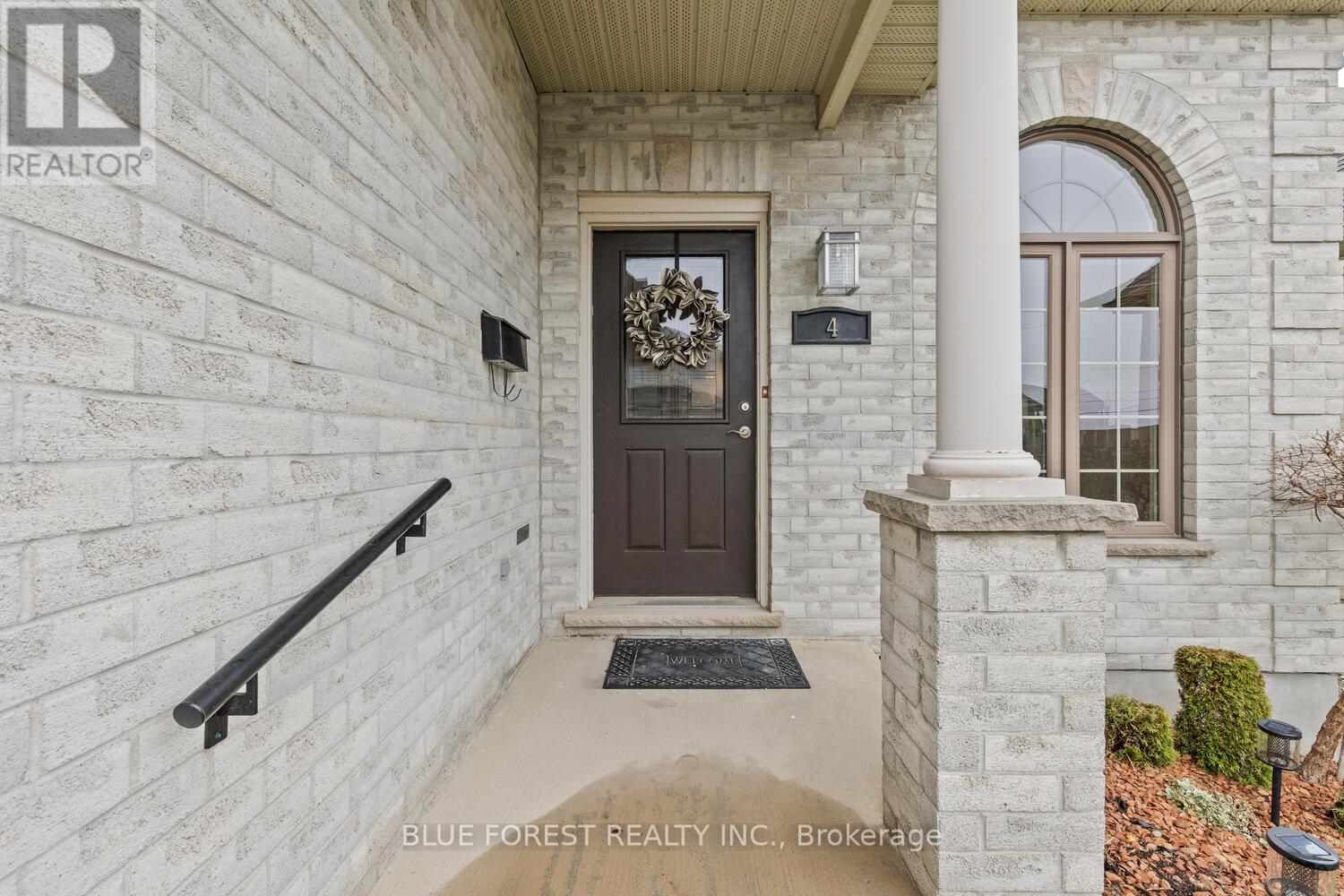 4 - 2615 COLONEL TALBOT ROAD