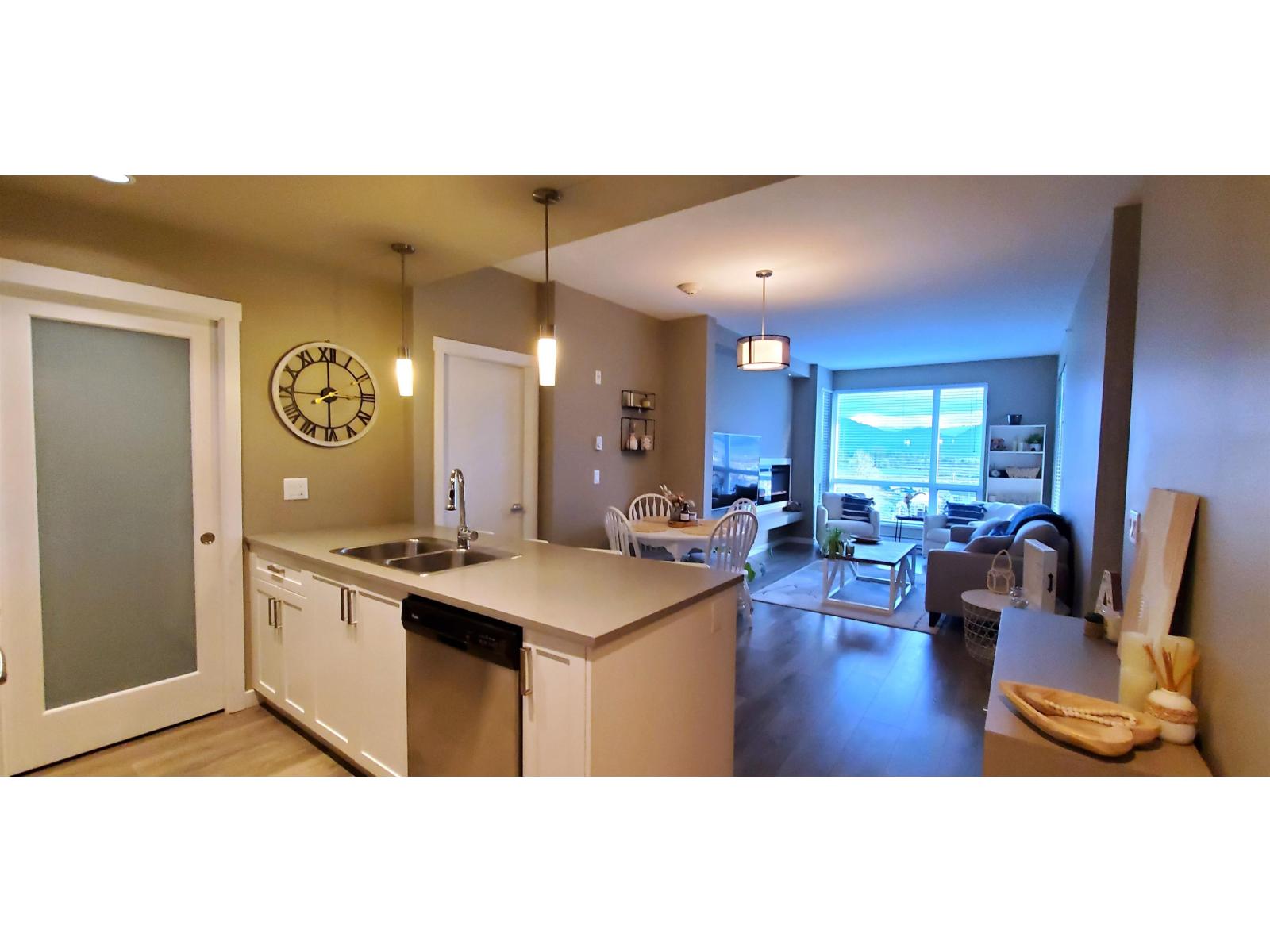 409 2242 WHATCOM ROAD