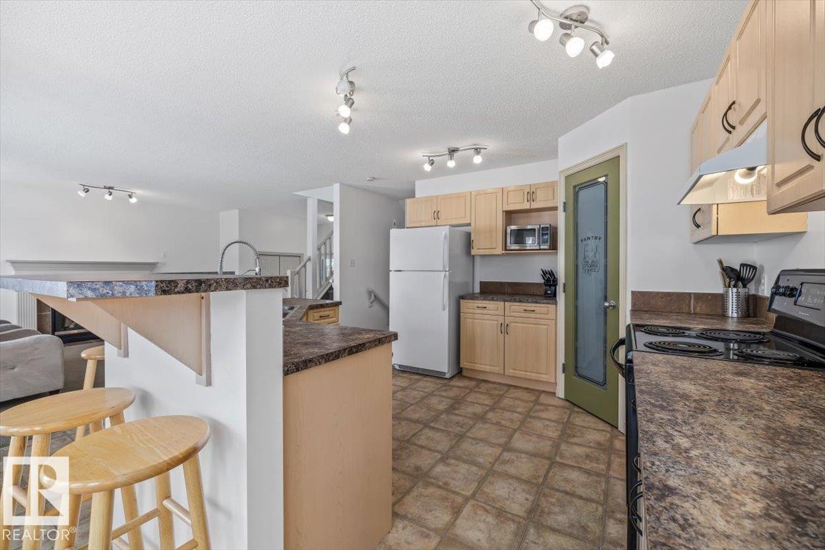 8509 7 AV SW