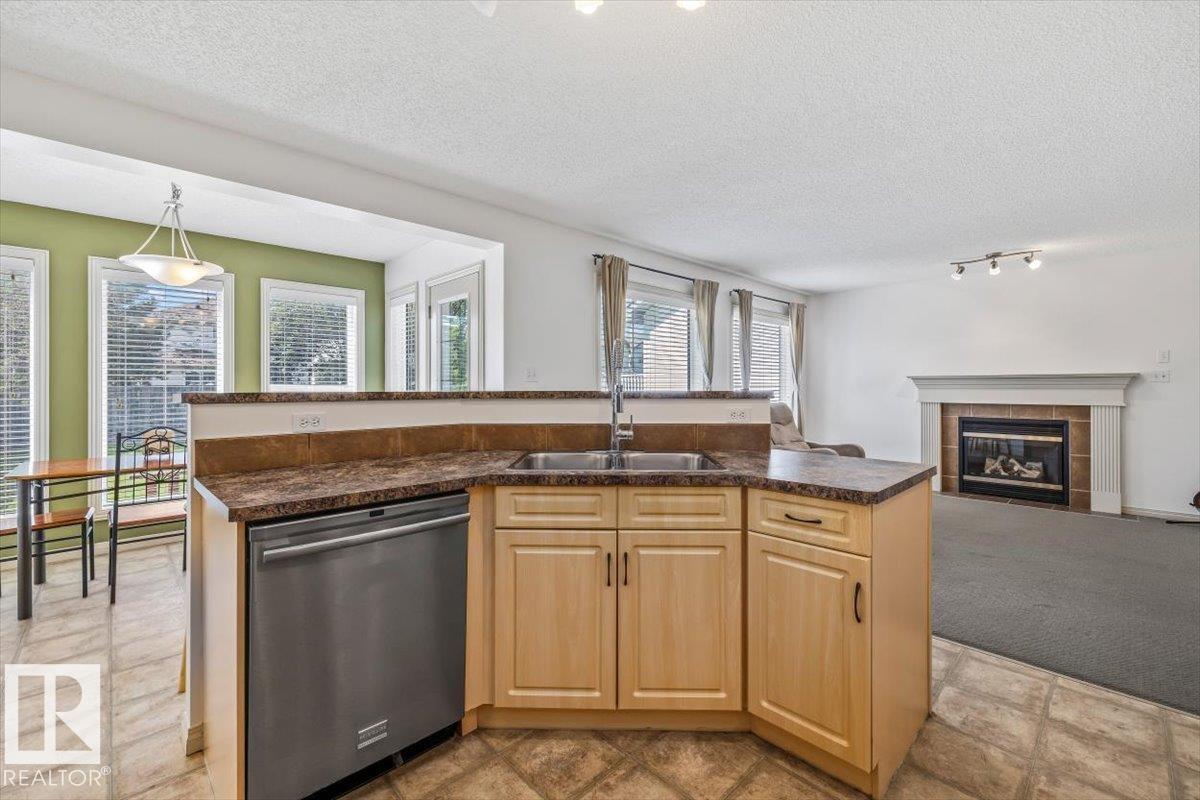 8509 7 AV SW