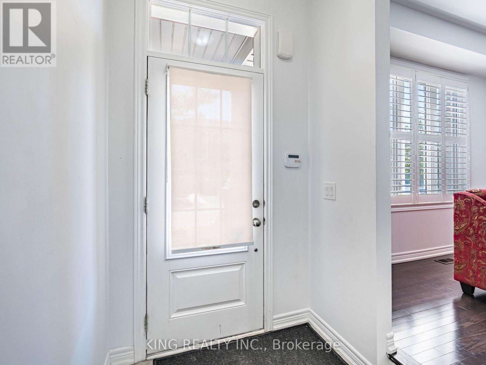 18 LEDGER POINT CRESCENT