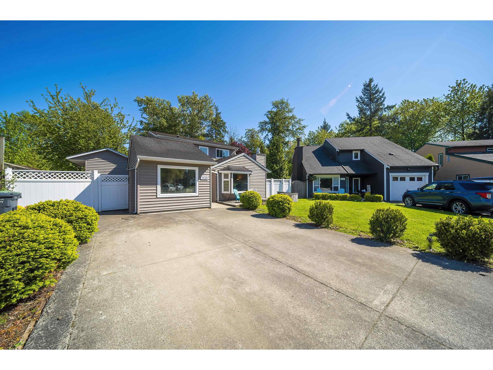 2116 WINSTON COURT