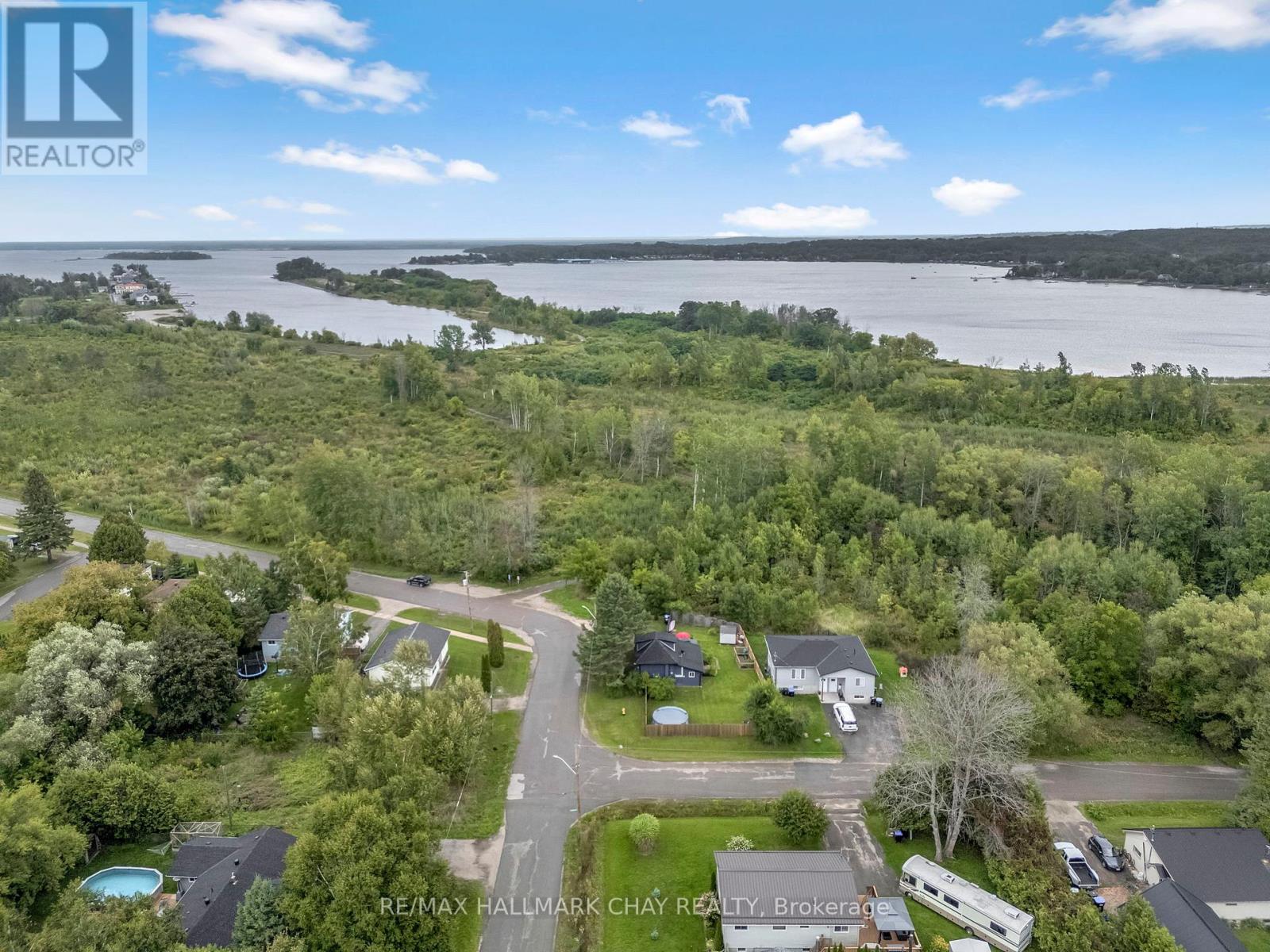 Photo 1 of 36 — 479 MARGARET STREET, Tay (Port McNicoll), ON L0K1R0