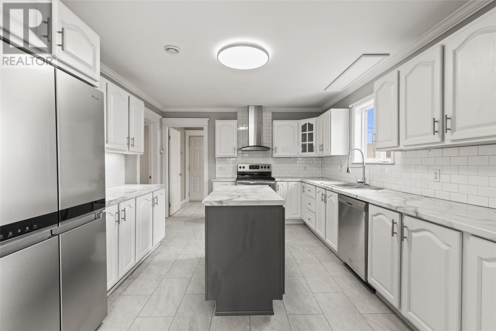 1 Mahogany Place
