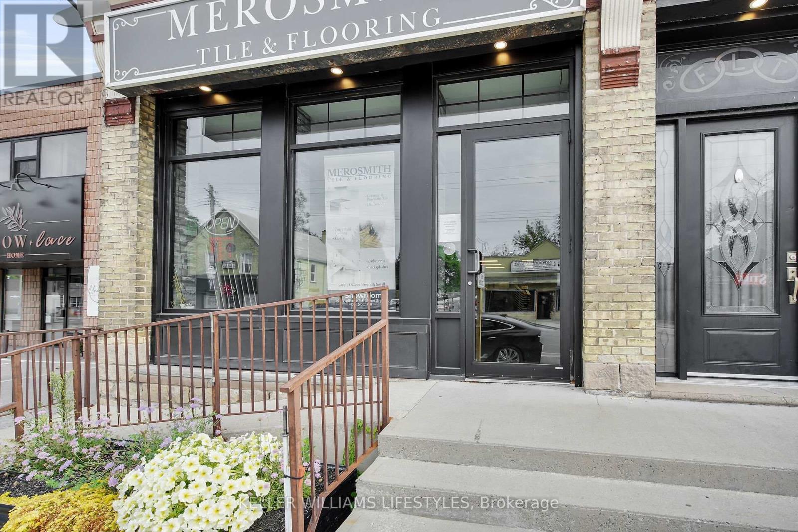 MAIN FLOOR - 22470-22474 ADELAIDE ROAD