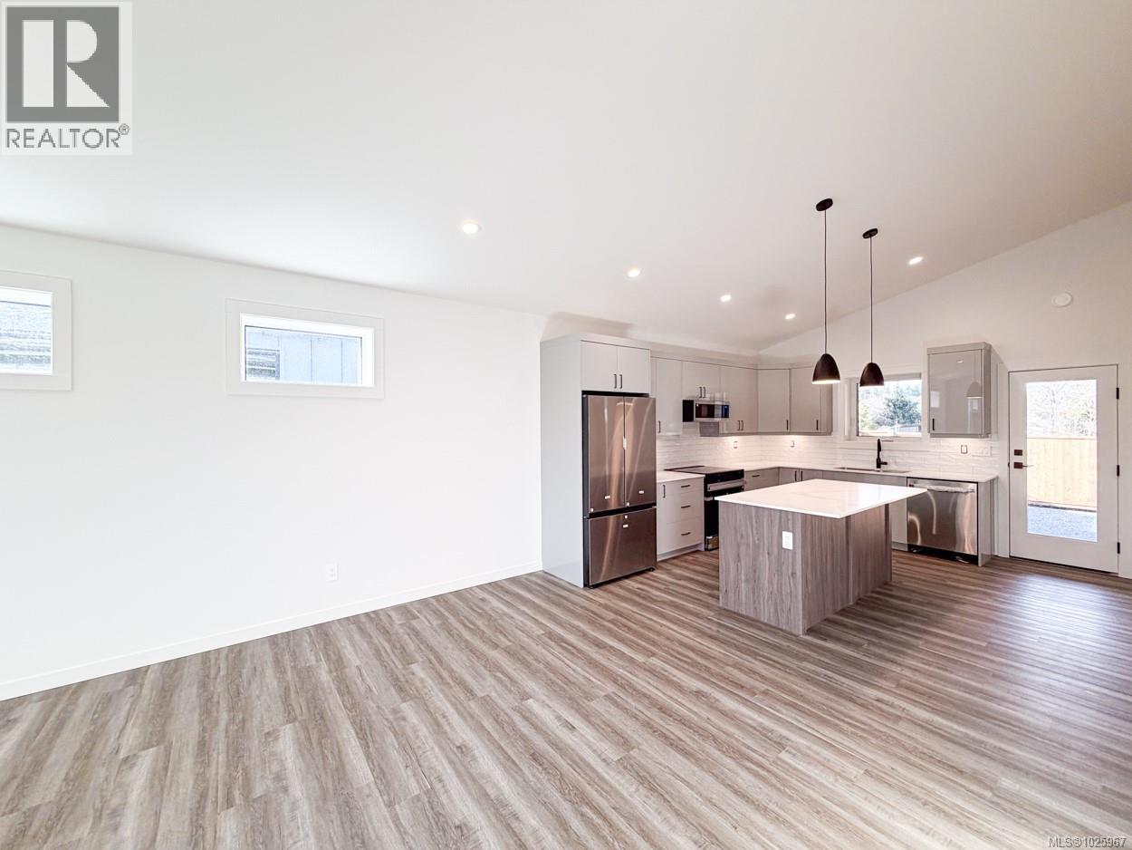 2 3025 Royston Rd