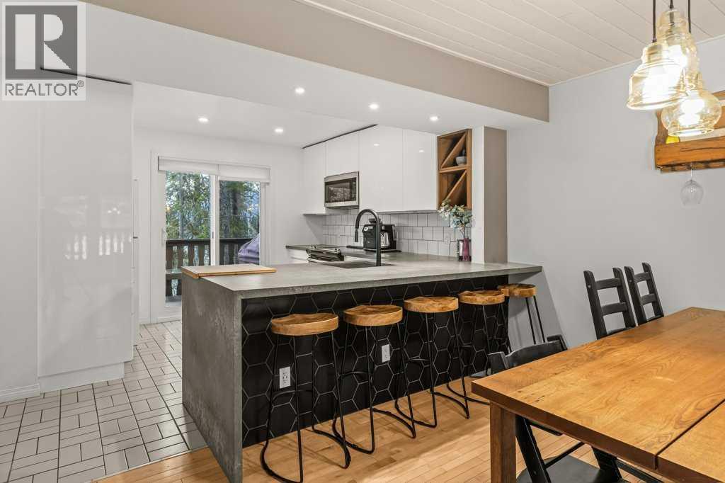 1, 1061 Evergreen Circle