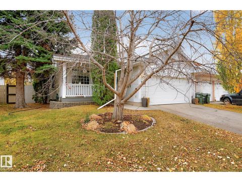 158 MEADOWVIEW DR Sherwood Park AB T8H1P8