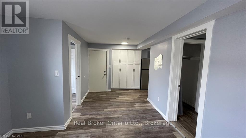 468-476 MAIN STREET E