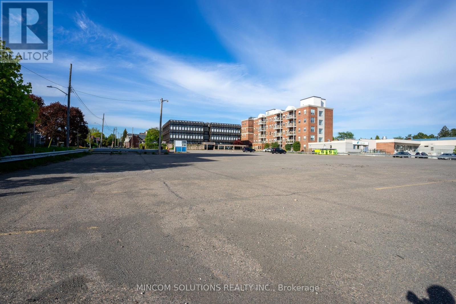 Homes for Sale Sault Ste. Marie 955 QUEEN STREET E