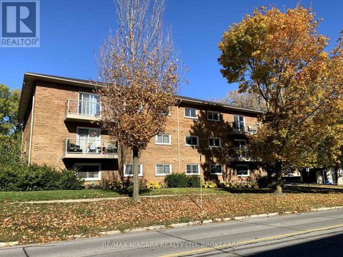 17 SIMCOE STREET St. Catharines (Port Dalhousie) ON L2N5C6