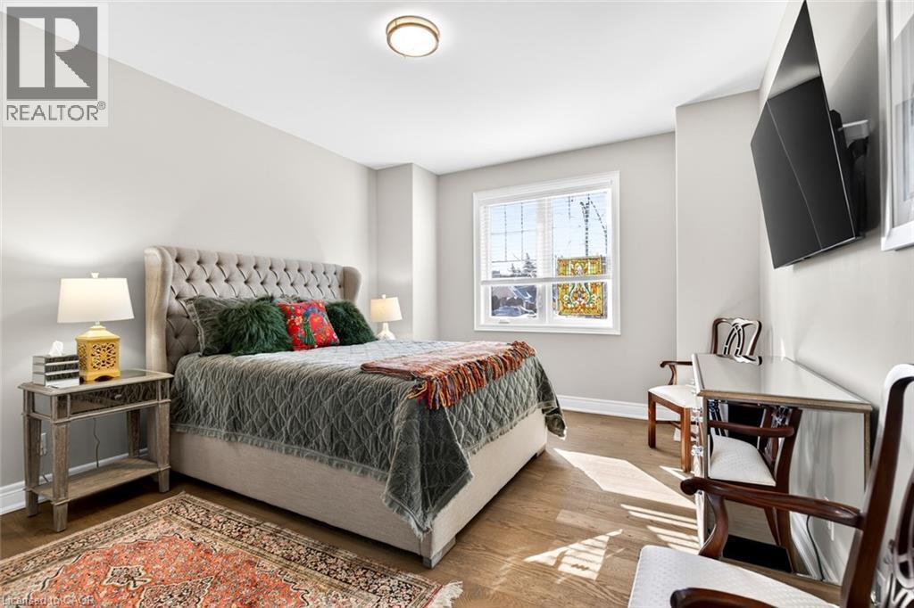 3757 ST. PETER Avenue Unit# 4