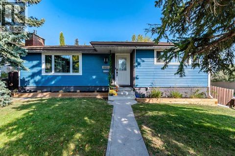 804 68 Avenue NW Calgary AB T2K0N1