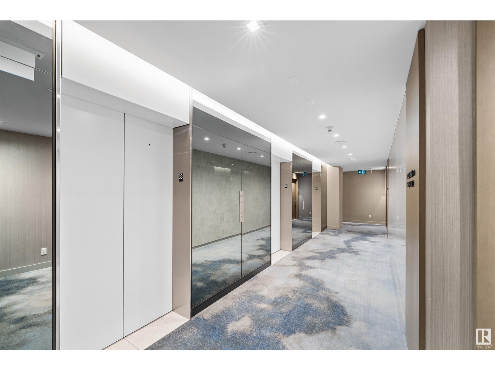 #3310 10360 102 ST NW