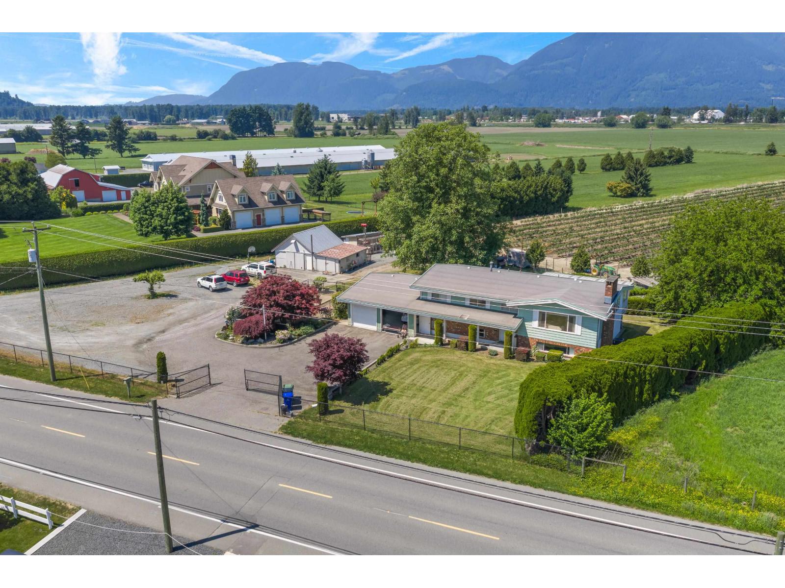 42505 YALE ROAD|Greendale