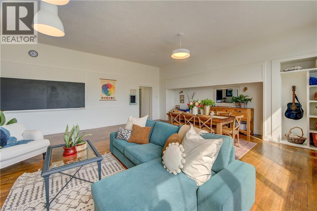 27 CHAPEL Street Unit# 202