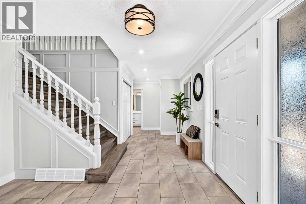 884 EAST CHESTERMERE Drive