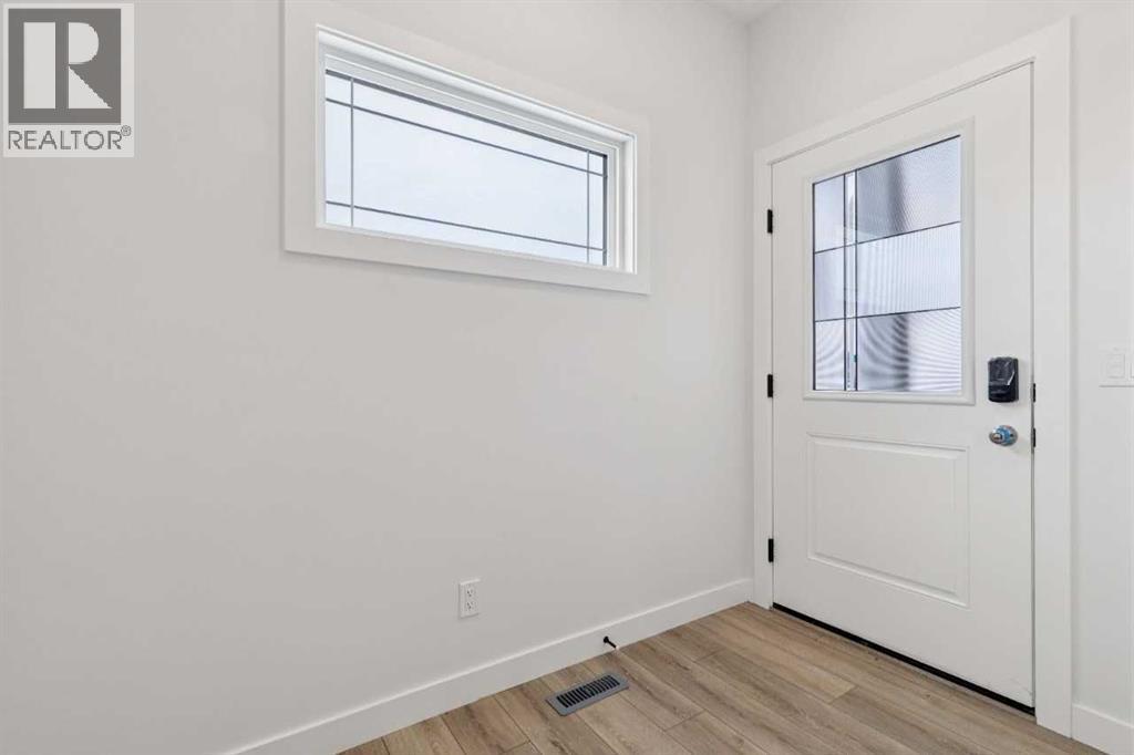 326 Hotchkiss Common SE