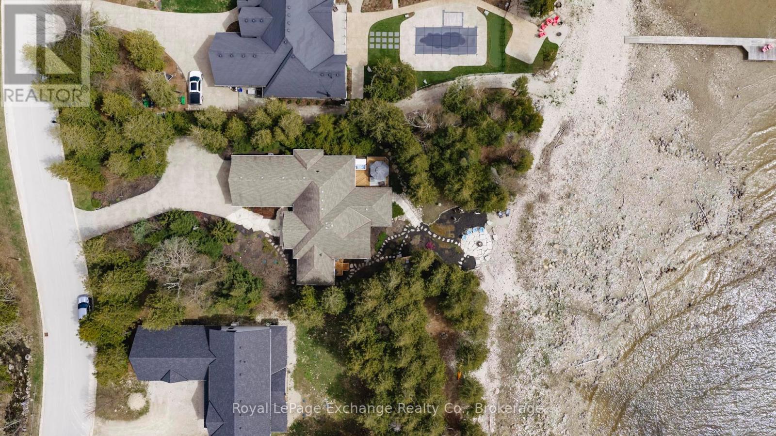 223 UPPER LORNE BEACH ROAD