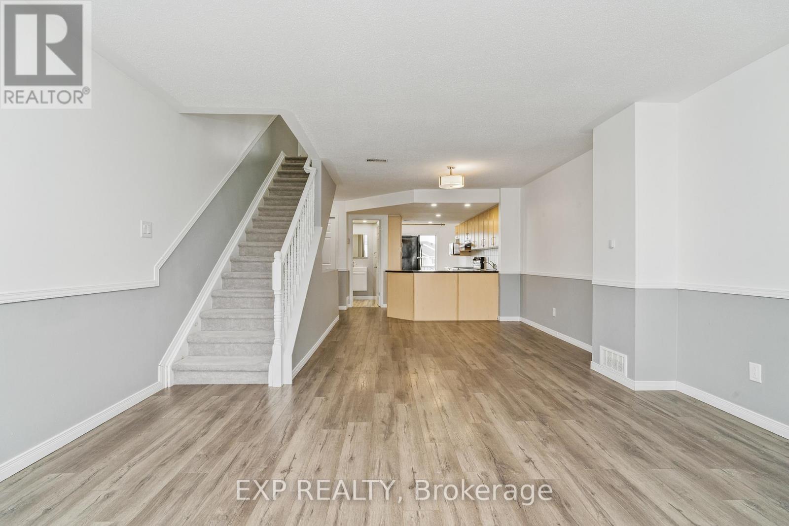 552 LAKERIDGE DRIVE