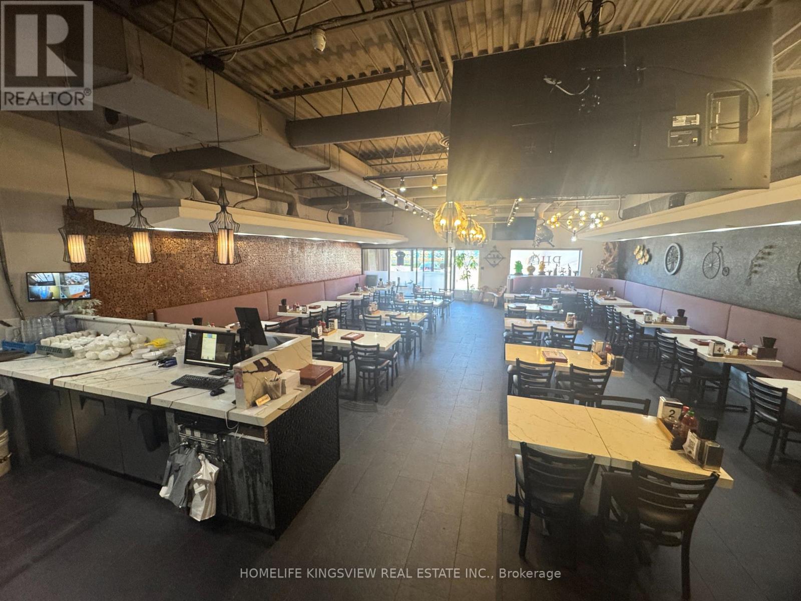 A2 - 888 DUNDAS STREET E