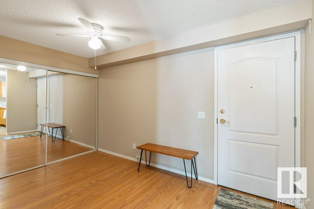 #204 160 KINGSWOOD BV