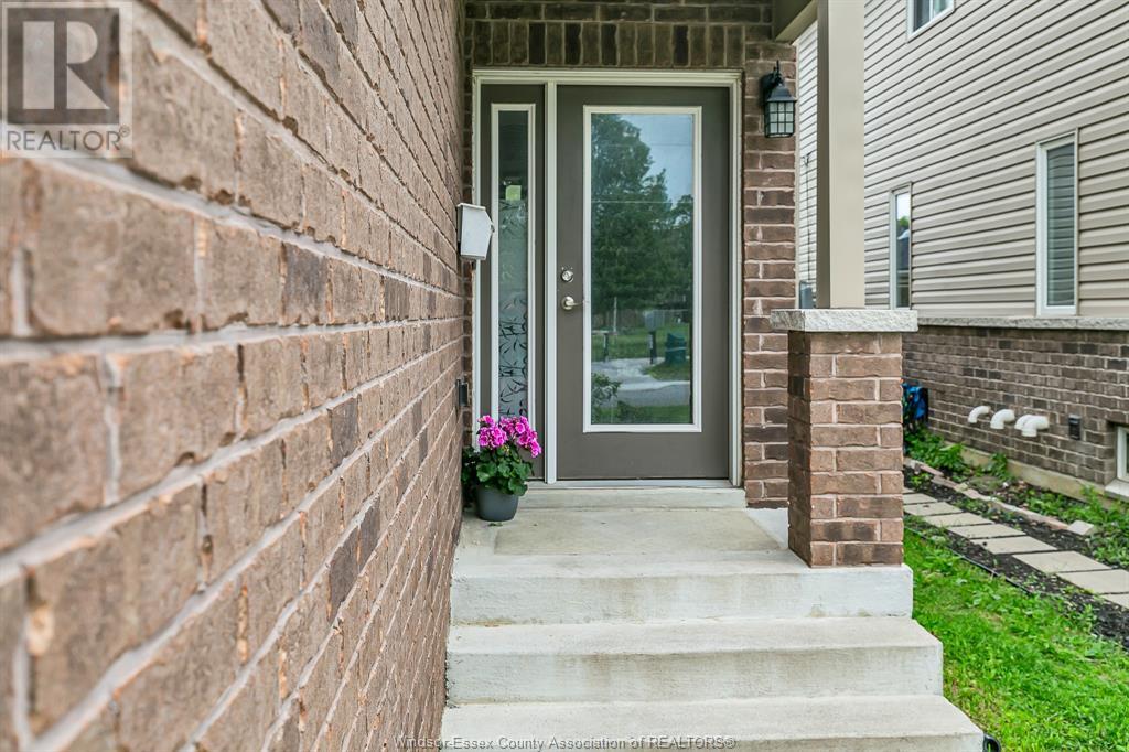 1064 MERCER