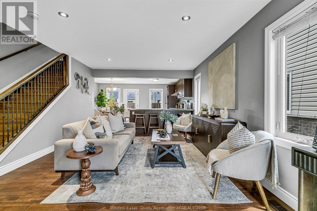 1064 MERCER