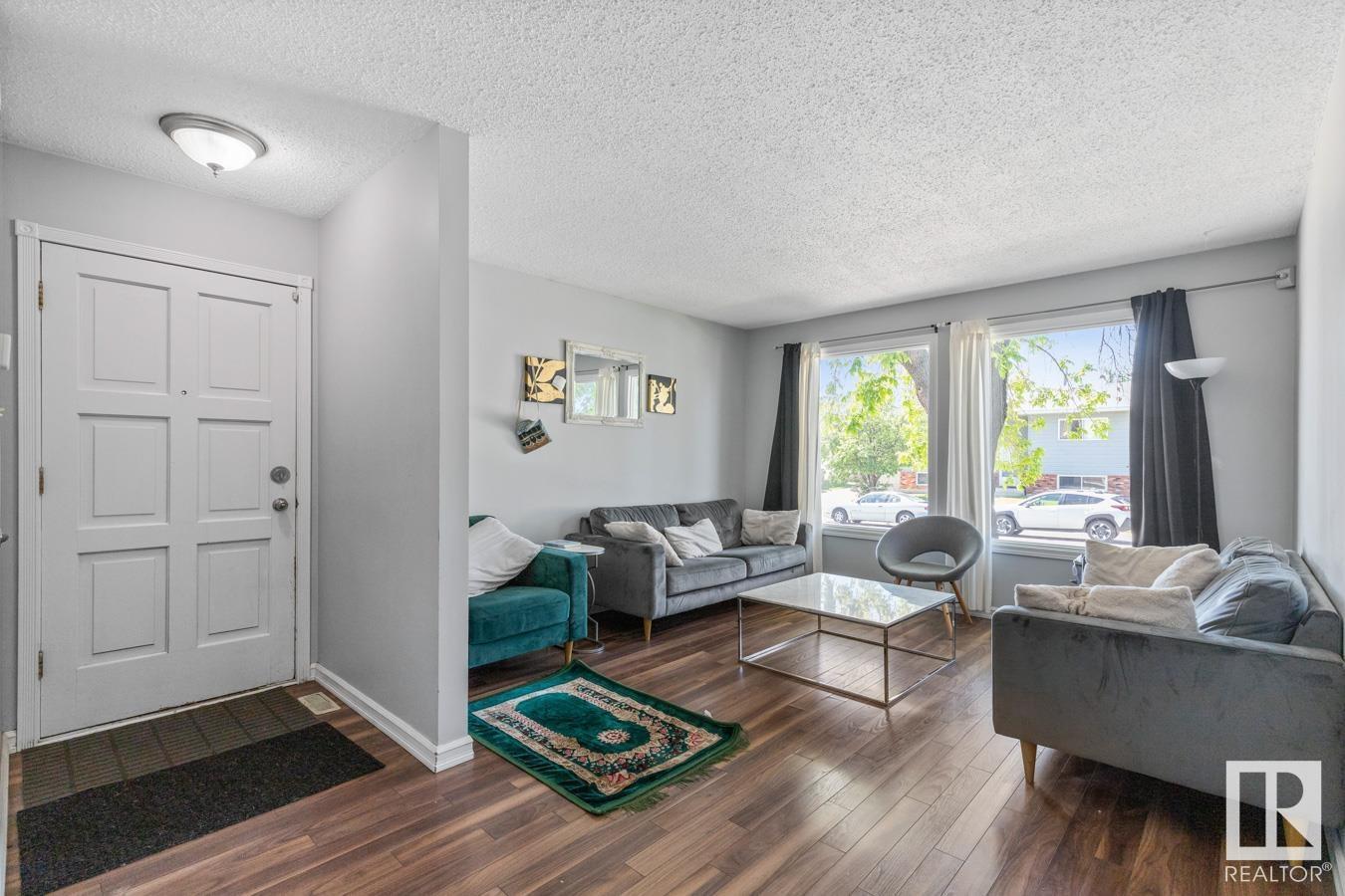 17211 102 ST NW