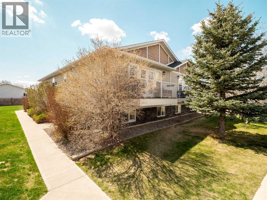1, 16 Cougar Cove N