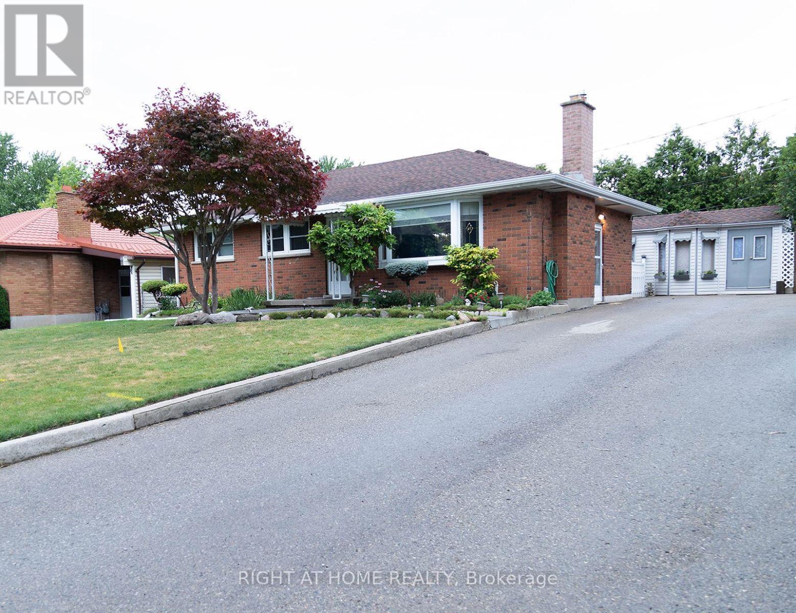 186 KING EDWARD AVENUE