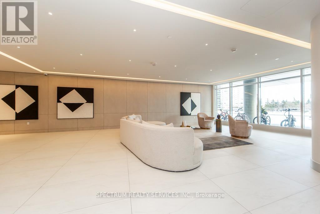 A-1007 - 30 UPPER MALL WAY