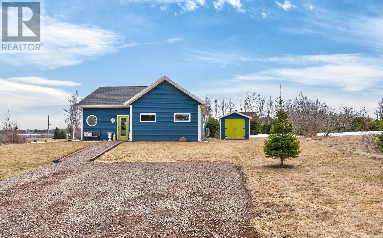 42 Blue Heron Crescent