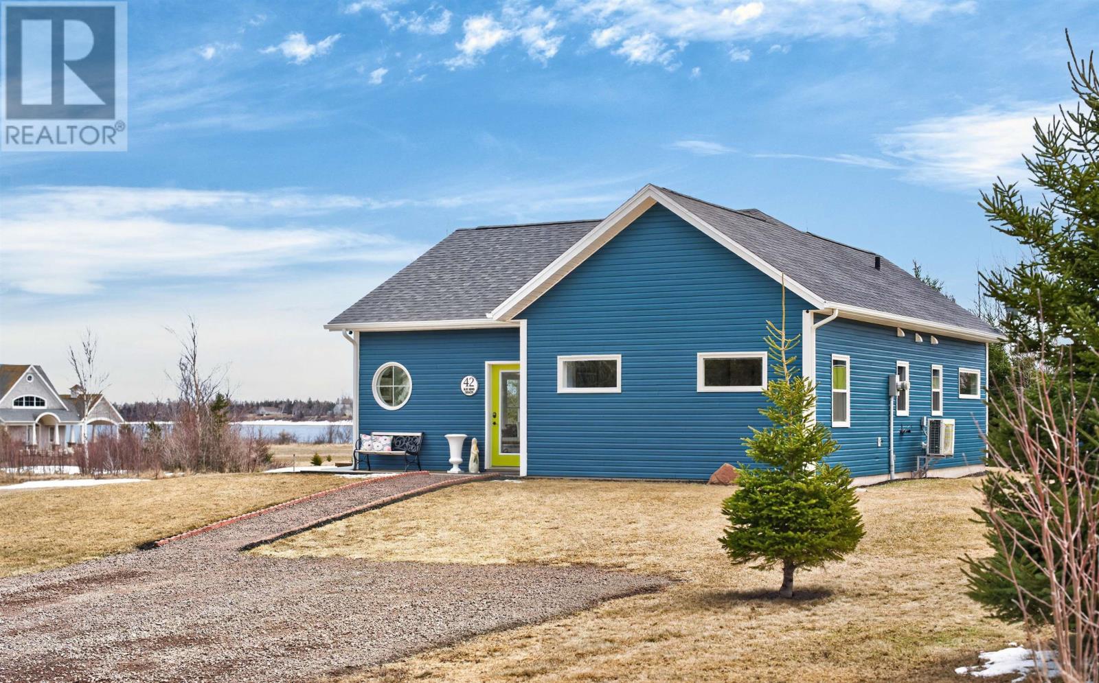 42 Blue Heron Crescent