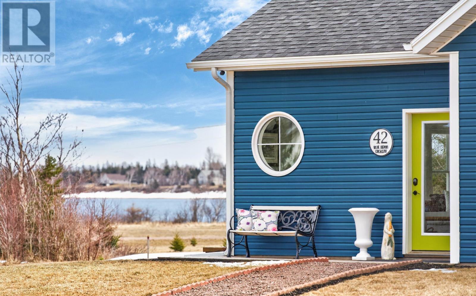 42 Blue Heron Crescent