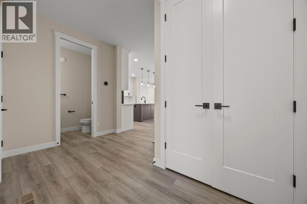 435 kinniburgh Loop