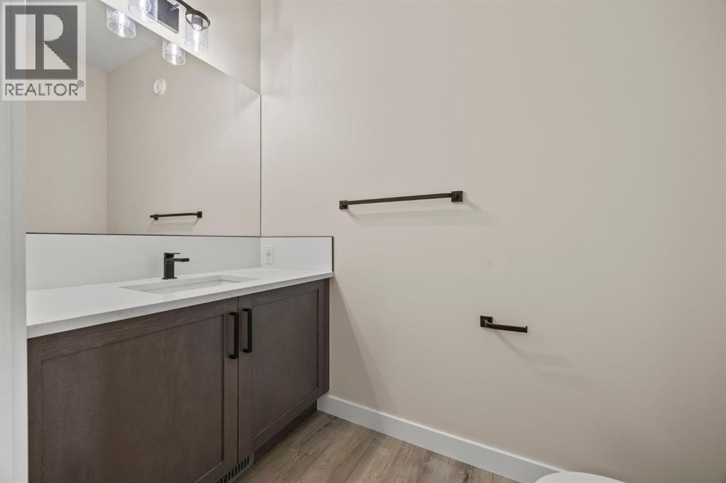 435 kinniburgh Loop