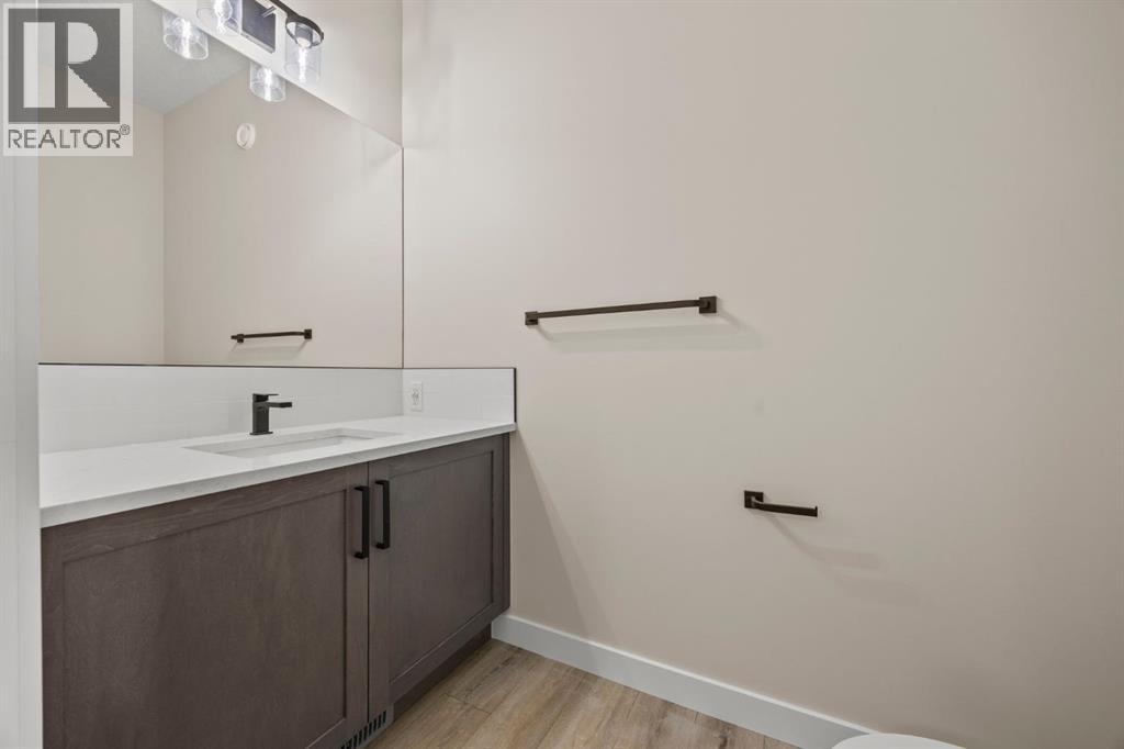 435 kinniburgh Loop