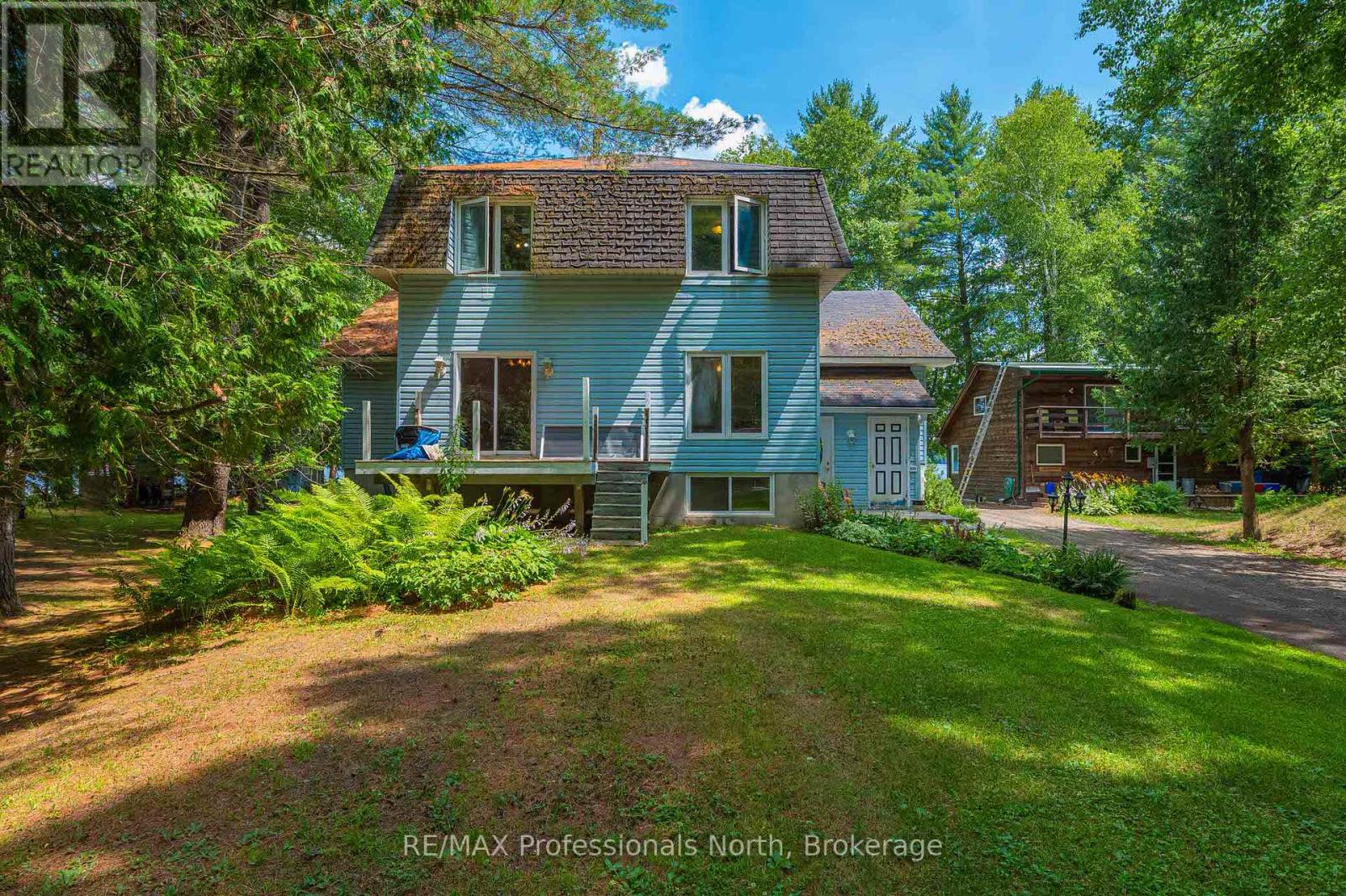 1015 BLACKBERRY LANE