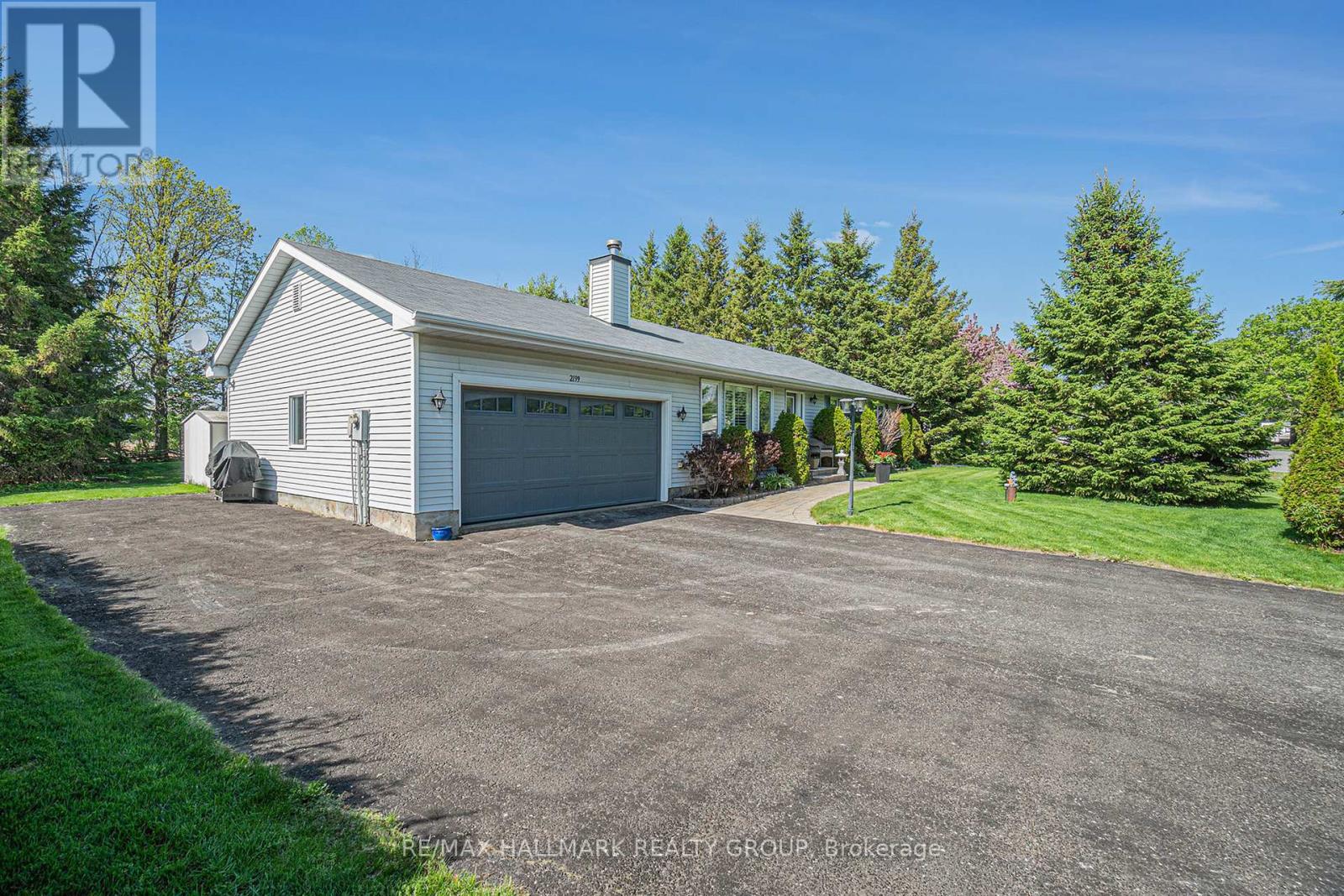 2199 WALLINGFORD WAY