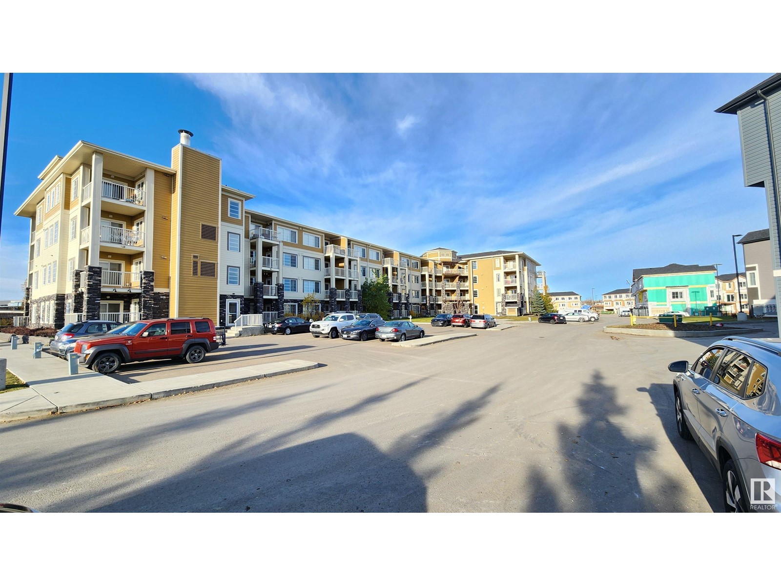 #216 3670 139 AV NW