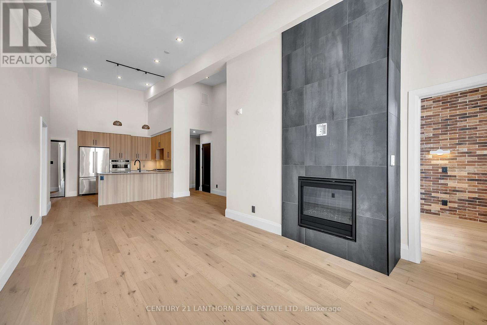 UNIT # 1 - 38 FRONT STREET