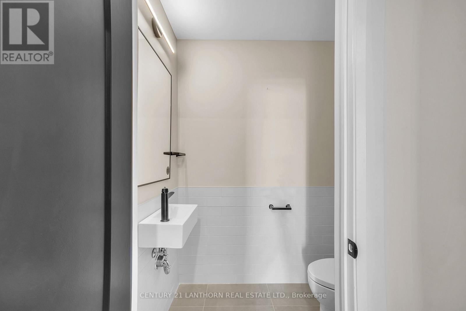 UNIT # 1 - 38 FRONT STREET