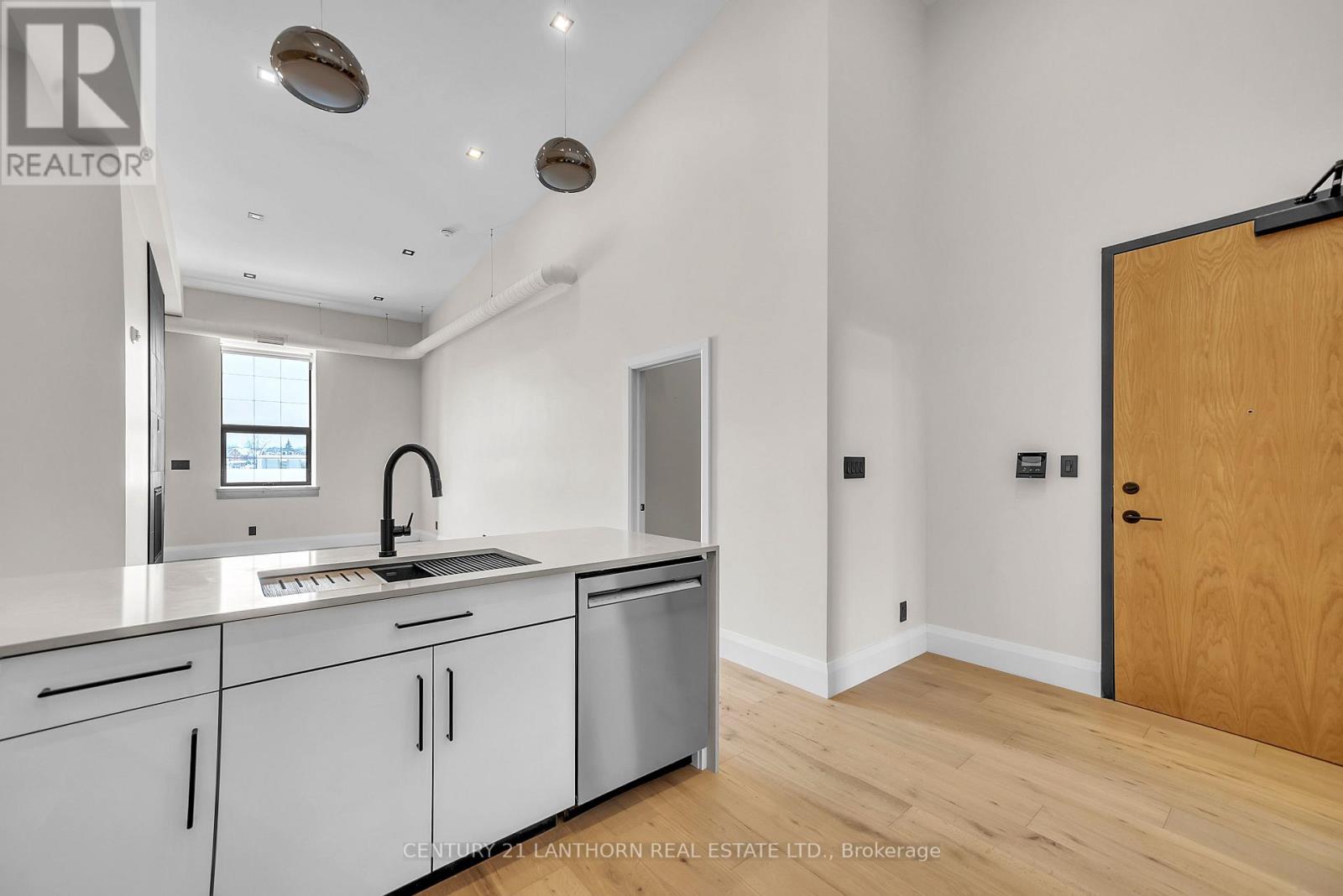 UNIT # 1 - 38 FRONT STREET